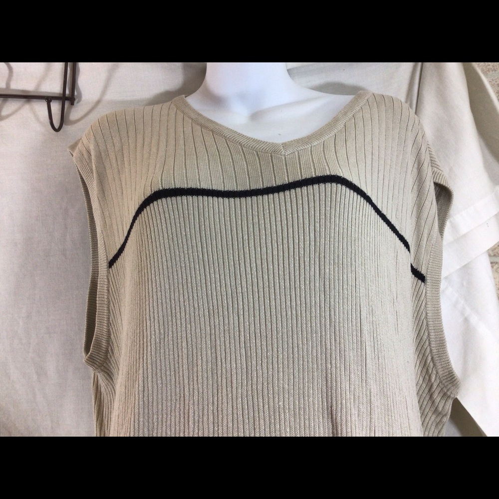 Woman’s Sz XL ELLIOTT Sleeveless Beige Sweater - Picture 5 of 10
